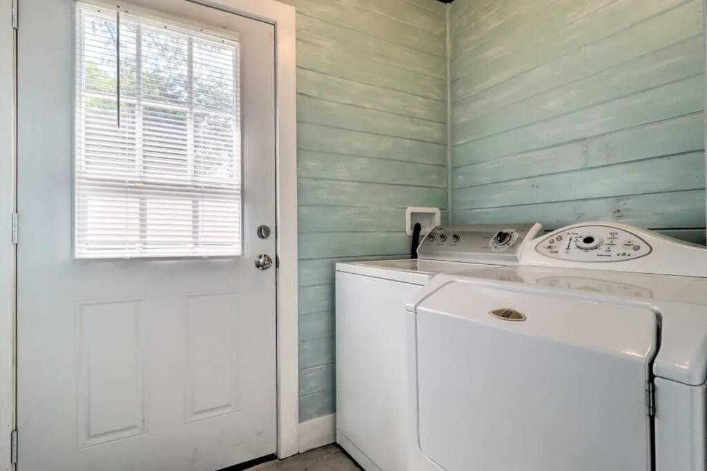 Pool Home Sleeps 6 With Large Fenced Yard Jacksonville Exteriér fotografie