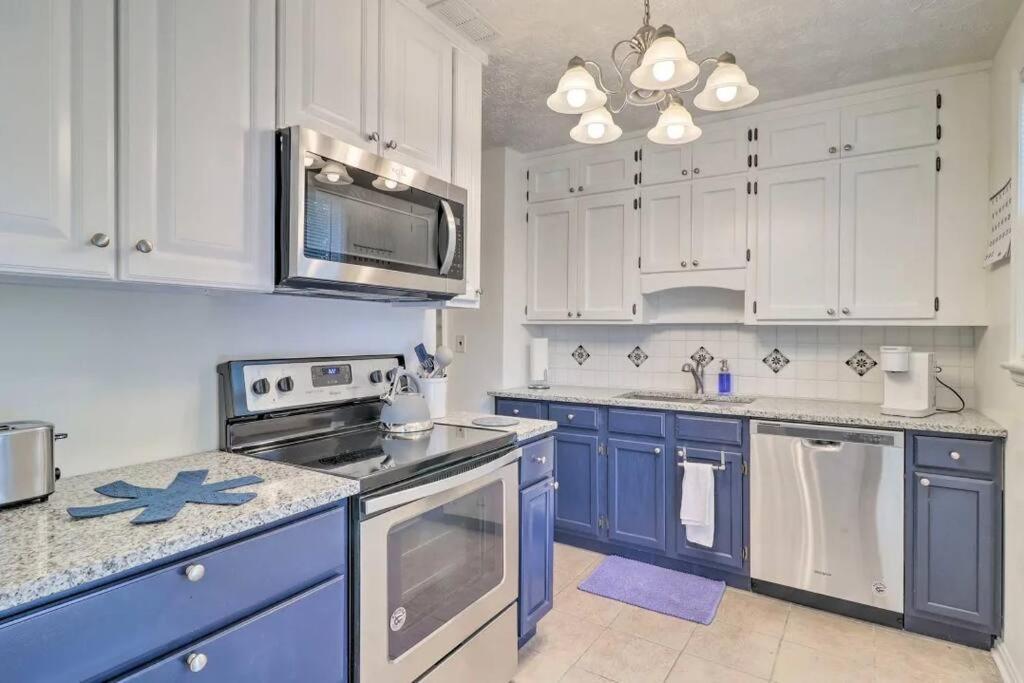 Pool Home Sleeps 6 With Large Fenced Yard Jacksonville Exteriér fotografie
