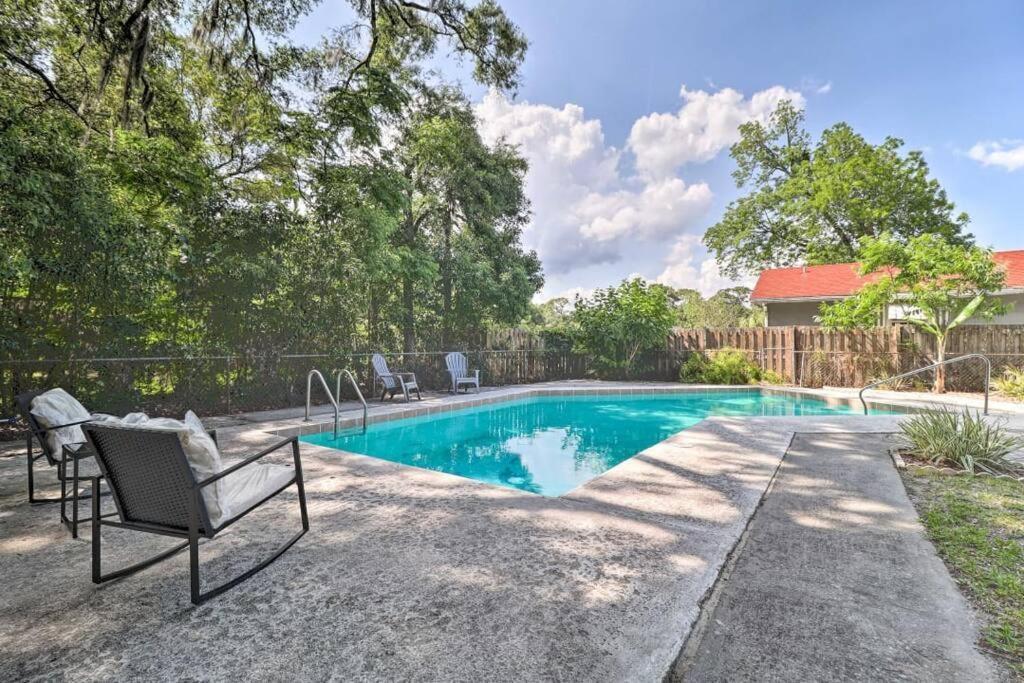 Pool Home Sleeps 6 With Large Fenced Yard Jacksonville Exteriér fotografie